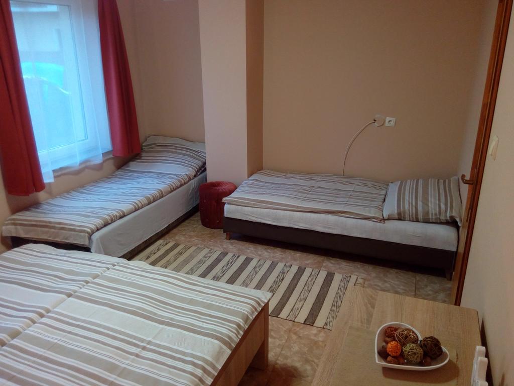 Éva vendégház Guesthouse Hajdúszoboszló Exterior foto