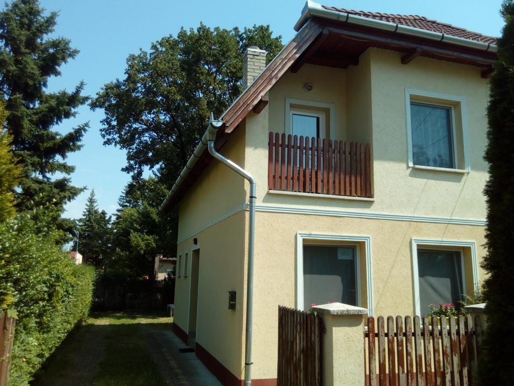 Éva vendégház Guesthouse Hajdúszoboszló Exterior foto